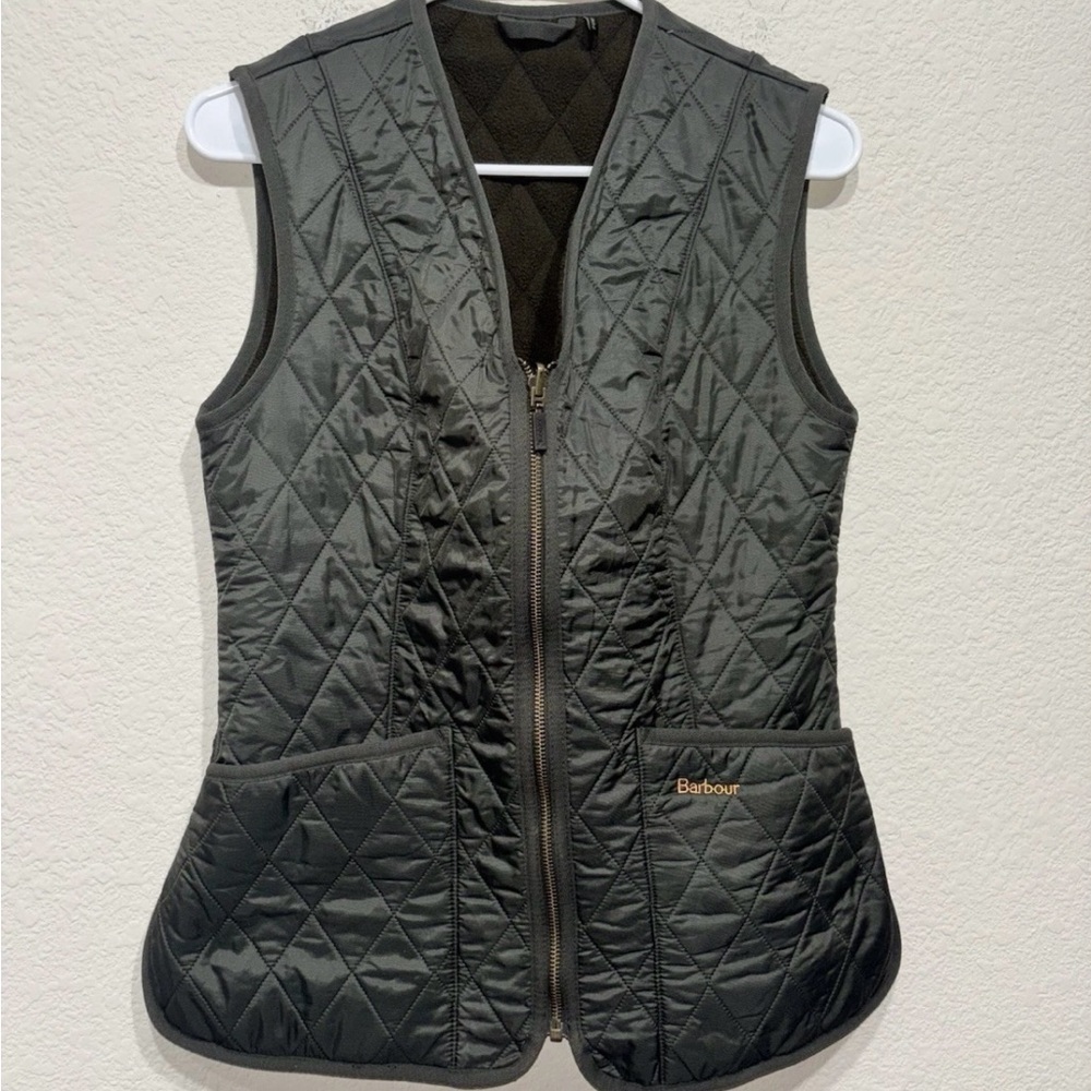 Barbor Betty Quilted Nylon Gillet Vet Olive Green Size 6